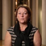 Tout cela est possible, mais pas sans vous. Vous avez aujourd'hui le choix, le pouvoir d'opter pour un véritable projet européen et de dire l'Europe que vous attendez. Dans moins de deux semaines vous serez appelés à choisir votre Europe. Vous voulez une Europe solidaire, une Europe sociale, une Europe démocratique,protectrice de nos industries et présente sur la scène internationale alors déplacez-vous et faites le bon choix le 25 mai prochain!