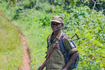 Image montrant un dispositif de sécurité africain lors d’un événement majeur, symbolisant l’échec des modèles sécuritaires importés et la nécessité d’approches adaptées aux réalités du continent.