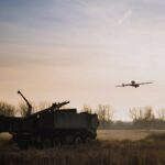 Drone LUNA NG de Rheinmetall utilisé lors d’un test militaire allemand, dédié à la reconnaissance et aux opérations en réseau.