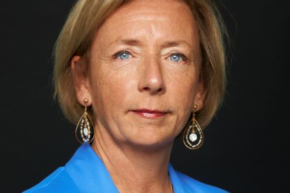 Portrait d’Anne Laimé, nouvelle Directrice générale adjointe de Crédit Agricole Personal Finance & Mobility.