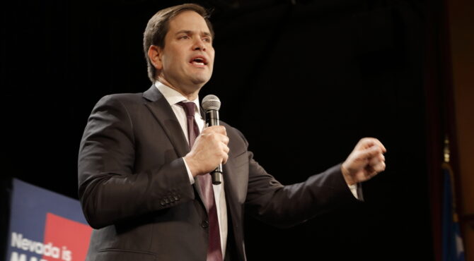 Marco Rubio lors d’un entretien sur la politique étrangère américaine, évoquant la Chine, l’Iran, Taïwan et les enjeux géopolitiques actuels.