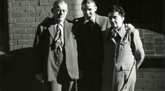 Portrait stylisé d’un élu français utilisant Twitter, symbolisant la communication politique numérique et l’influence des réseaux sociaux sur le débat public.