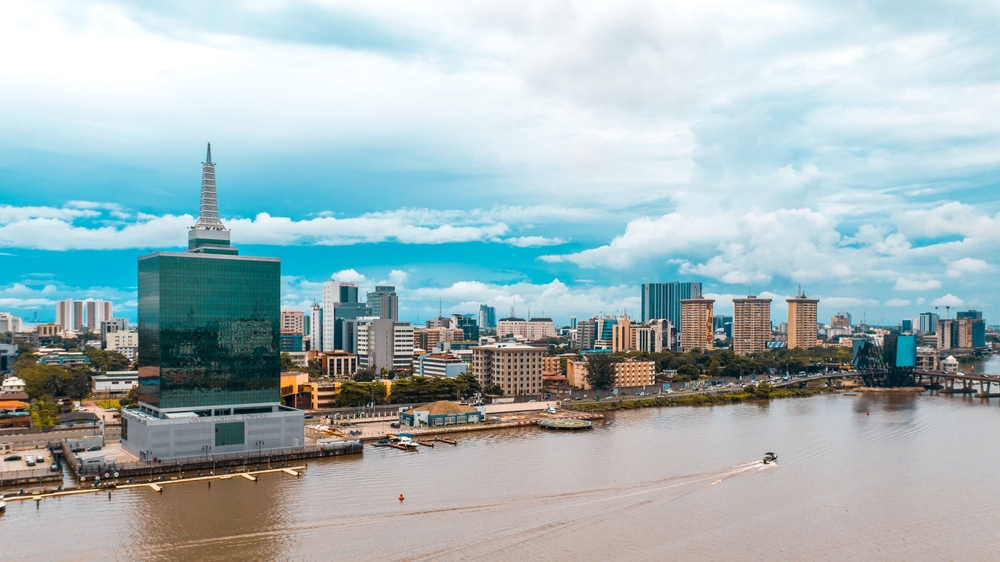 L’Afrique refuse les logiques prédatrices et exige des partenariats transparents, durables et respectueux de sa souveraineté dans la compétition mondiale.