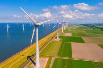 Réunion du comité régional d’orientation de l’ADEME Île‑de‑France, illustrant l’engagement de l’État et des acteurs locaux en faveur de la transition écologique.