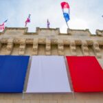 Analyse du déclin du logiciel politique gauche‑droite aux municipales et des nouveaux enjeux locaux entre transition écologique, gouvernance et participation citoyenne.