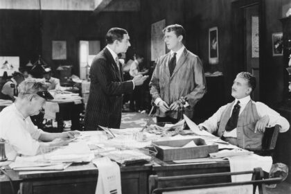 Illustration représentant une intelligence artificielle analysant des données, confrontée au jugement humain, symbolisant les enjeux éthiques et sociologiques de la décision automatisée.