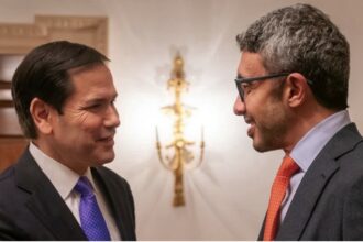 Son Altesse Cheikh Abdullah bin Zayed Al Nahyan en discussion à Washington avec le secrétaire d’État américain Marco Rubio sur les relations stratégiques EAU–États-Unis et la stabilité régionale.