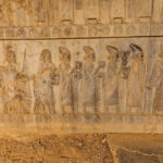 Portrait de membres de la communauté parsie en Inde, héritiers du zoroastrisme et gardiens d’un patrimoine culturel et spirituel millénaire.