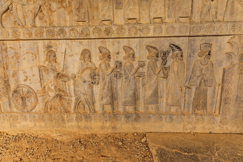 Portrait de membres de la communauté parsie en Inde, héritiers du zoroastrisme et gardiens d’un patrimoine culturel et spirituel millénaire.