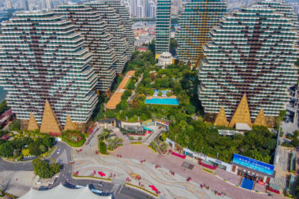 Sanya devient le nouveau paradis du luxe pour milliardaires chinois, avec villas, marinas et tourisme haut de gamme sur l’île de Hainan.