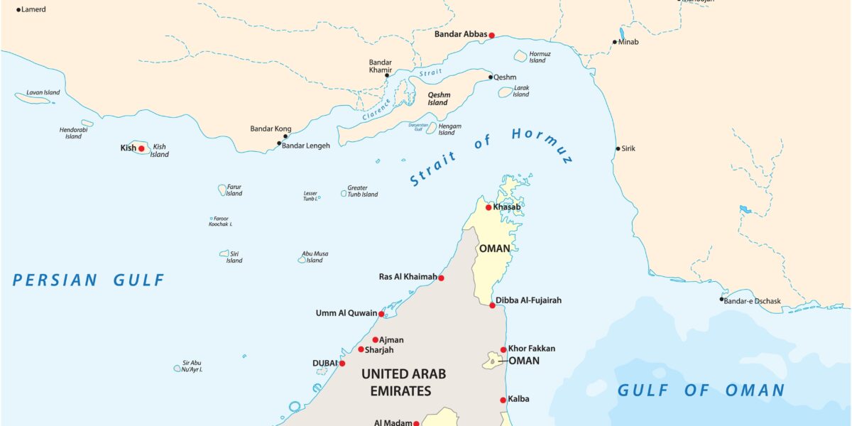 Carte du détroit d’Ormuz montrant la zone stratégique où transite une part essentielle du pétrole mondial.