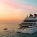 Faire une croisière, c'est s'endormir dans un port et se réveiller dans un autre.