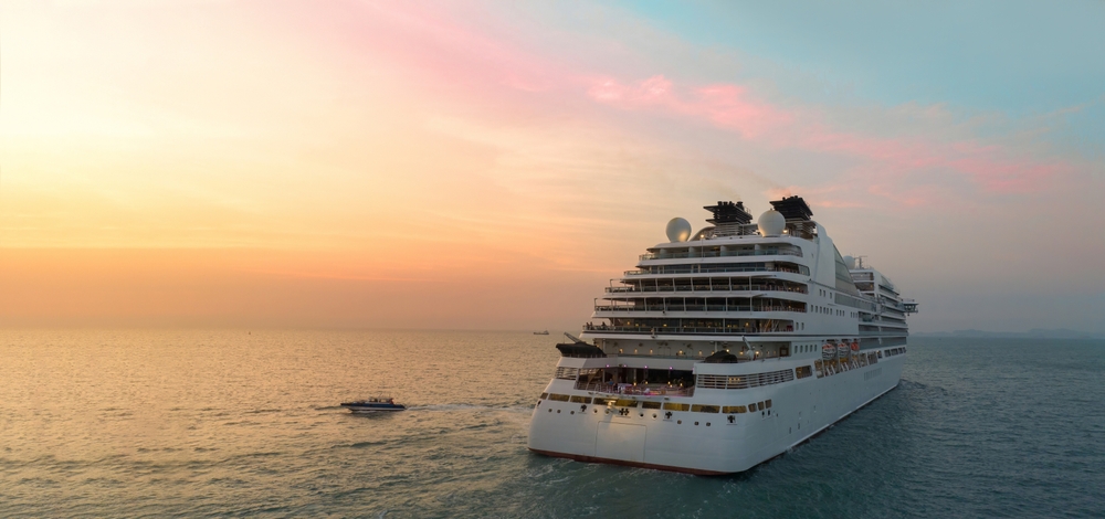 Faire une croisière, c'est s'endormir dans un port et se réveiller dans un autre.