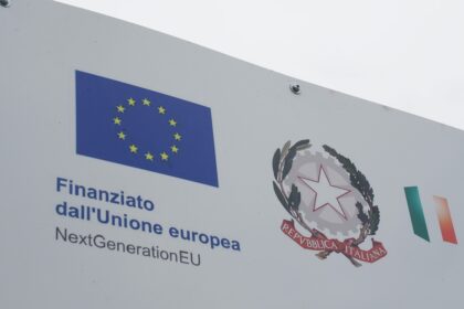 Bâtiments institutionnels européens à Bruxelles, symbolisant l’évaluation par la Commission du plan de reprise allemand et la validation du troisième paiement.