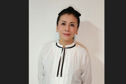 Photo de Yuria Ito, conseillère en nutrition dentaire préventive, qui promeut une approche globale de la santé bucco‑dentaire dès avant la naissance.