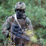 Équipement IdZ‑ES de Rheinmetall destiné aux soldats allemands, incluant systèmes numériques, protections, capteurs et connexion au réseau D‑LBO.