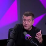 Mathieu Pigasse lors d’un événement public, figure influente mêlant finance, médias et culture en France.