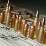 Visualisation des dépenses militaires mondiales en 2025, montrant la hausse en Europe, en Asie-Océanie et la répartition entre les principaux pays dépensiers.