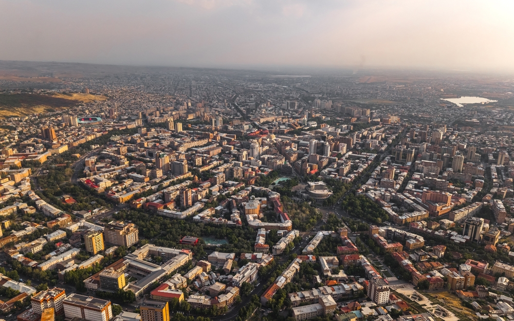 Vue du futur complexe résidentiel écologique de 47 000 m² à Erevan, financé par la BERD et Inecobank et visant la certification internationale LEED Or.