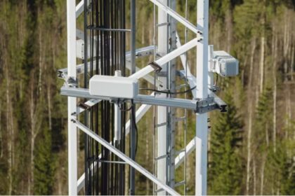 Analyse du marché des capteurs de guerre électronique et positionnement stratégique du Saab Sirius Compact L24R dans un secteur en pleine mutation.
