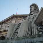 Députés à l’Assemblée nationale lors du vote de l’actualisation 2026 de la Loi de programmation militaire, illustrant les enjeux stratégiques du moment.