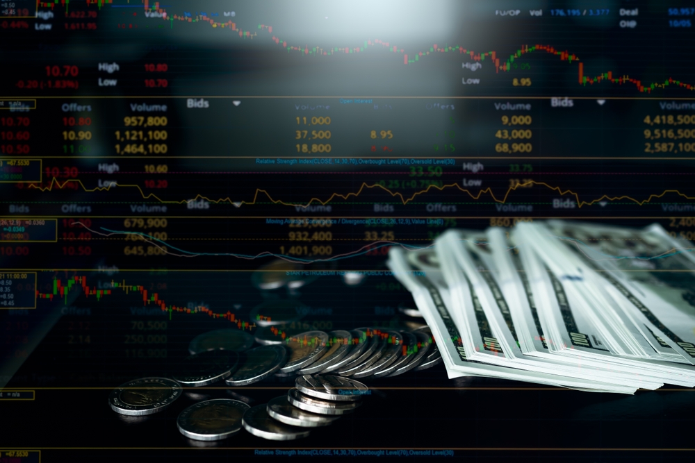 Les ETF matières premières offrent une exposition au pétrole, à l’or ou aux métaux. Découvrez comment fonctionnent ces trackers et comment bien les choisir.