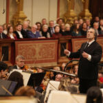 Riccardo Muti dirige l’Orchestre philharmonique de Vienne dans la Salle dorée du Musikverein lors d’un programme consacré aux dernières symphonies de Haydn.