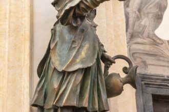 Représentation de Melchisédech, figure biblique du sacerdoce éternel