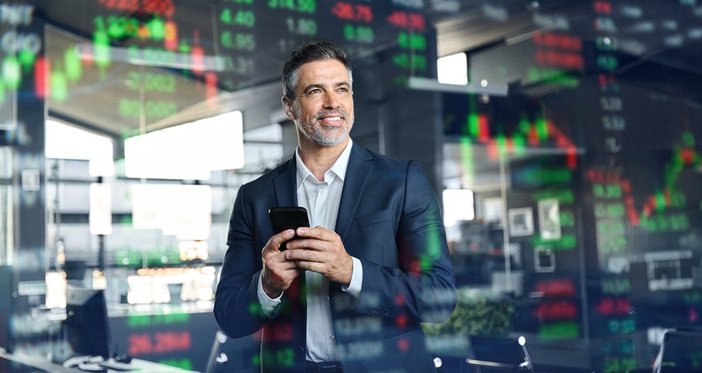 Graphique illustrant les options d’investissement en 2026 : immobilier, ETF, obligations et comptes à terme pour un capital de 50 000 euros.