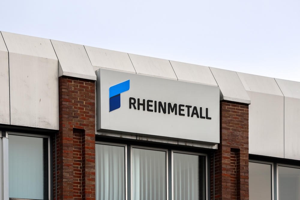 La Roumanie confie 5,7 Md€ à Rheinmetall pour des véhicules Lynx, systèmes Skyranger, munitions et navires, renforçant sa modernisation militaire.