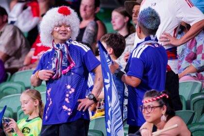 Image du match Japon–Pays-Bas lors de la Coupe du monde 2026, illustrant un duel intense conclu par un nul 2–2 après une seconde période animée.