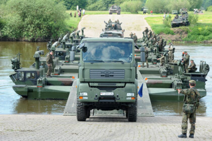 Porte-char militaire Rheinmetall HX81 Elefant 2 de la Bundeswehr