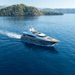 Louer un yacht, c’est vivre des vacances exclusives, libres et immersives. Découvrez pourquoi cette expérience haut de gamme séduit une nouvelle génération de voyageurs.