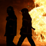 Incendies en France : Faut-il décréter l'état d'urgence ?
