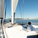 Louer un yacht, c’est vivre des vacances libres, exclusives et immersives. Découvrez pourquoi cette expérience devient le nouveau luxe recherché en été.