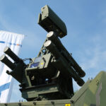 L’Allemagne lance un laser de combat naval développé par MBDA et Rheinmetall, testé en mer et opérationnel d’ici 2029. Une rupture technologique majeure.