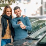 Graphique montrant la baisse des ventes de véhicules d’occasion en 2026 et la progression des motorisations électrifiées en France.