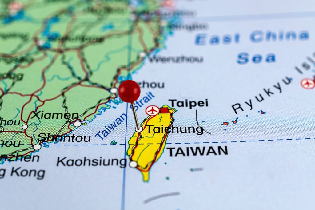 Le général Serge Cholley analyse les préparatifs militaires de la Chine contre Taïwan et décrypte les scénarios possibles d’escalade dans le détroit.