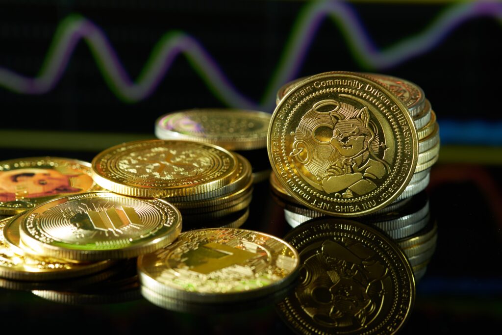 La BRI montre comment la tokenisation modernise le système monétaire à deux niveaux, entre paiements programmables, interopérabilité et stabilité.