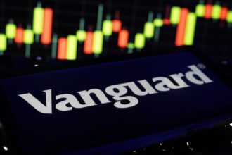 Bureaux de Vanguard et marché obligataire international pour la gestion du fonds Global Short-Term Core Bond.