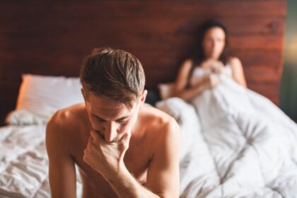 Comment comprendre le manque de disponibilité intime dans le couple ? Entre charge mentale, rythme émotionnel et dialogue, l’équilibre devient essentiel.