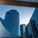 Fitch prévoit un net redressement des banques françaises en 2026 grâce à la reprise des marges et à la diversification des revenus.