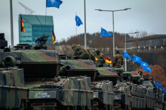 En France, la crainte du réarmement allemand face à la menace russe