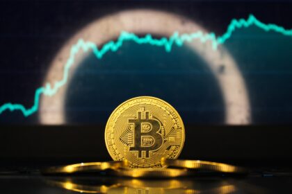 L’illusion crypto : pourquoi les stablecoins ne sauveront pas le dollar de lui-même