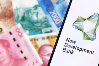 Pourquoi l'Afrique se détourne du dollar?
