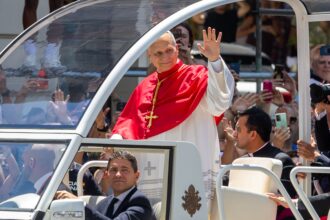 L’Hôtel Montesquieu accueille les délégations lors de la visite du Pape en France, offrant discrétion, protocole maîtrisé et excellence hôtelière.