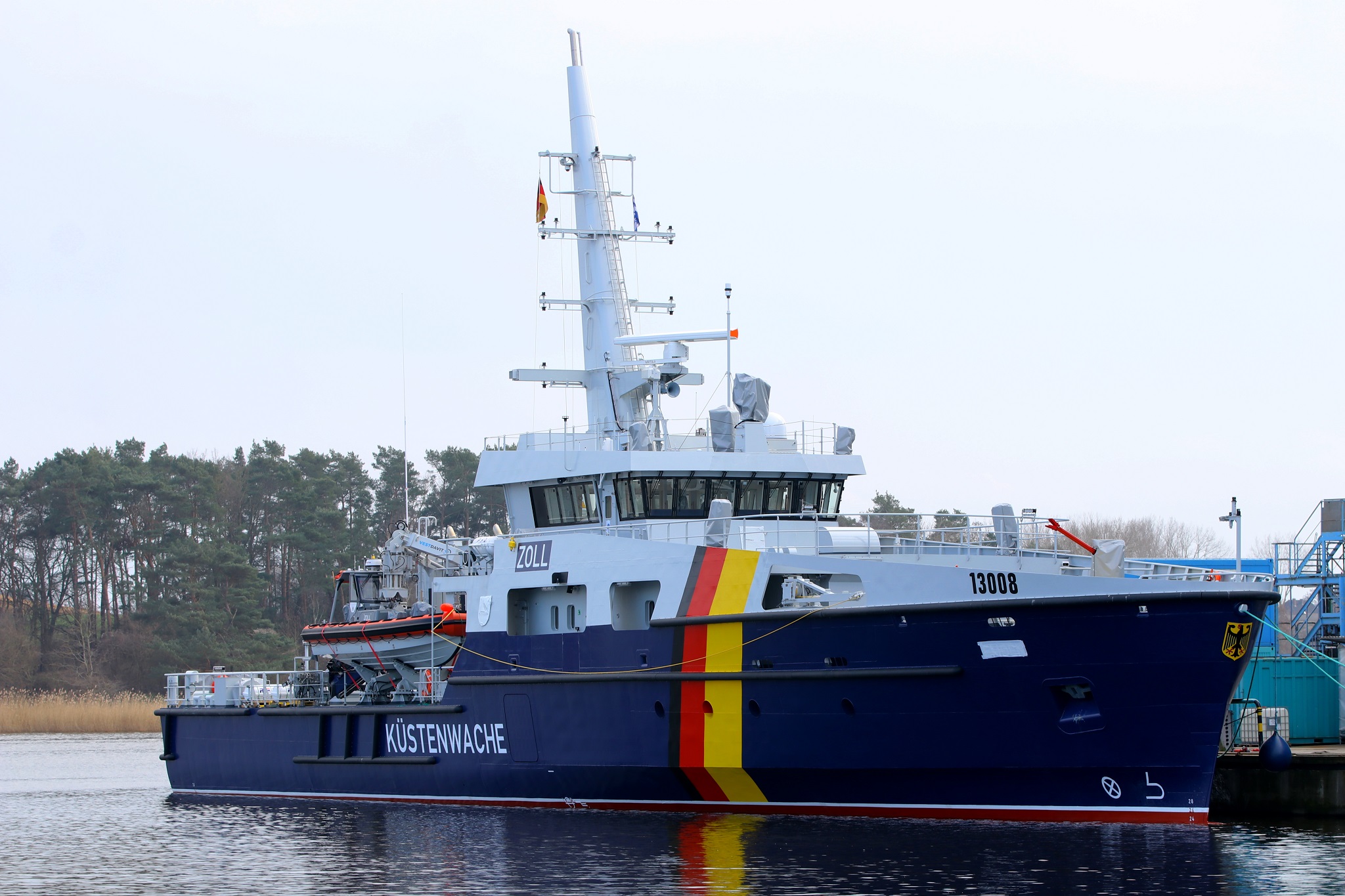 Rheinmetall décroche l'accord-cadre pluriannuel de maintenance pour les 4 nouveaux navires douaniers GNL de la Direction générale des douanes allemandes.