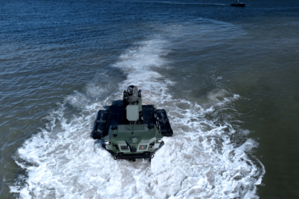 Rheinmetall livre 12 robots Mission Master aux Marines
