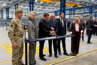 rheinmetall-uk-gun-hall-telford-artillerie