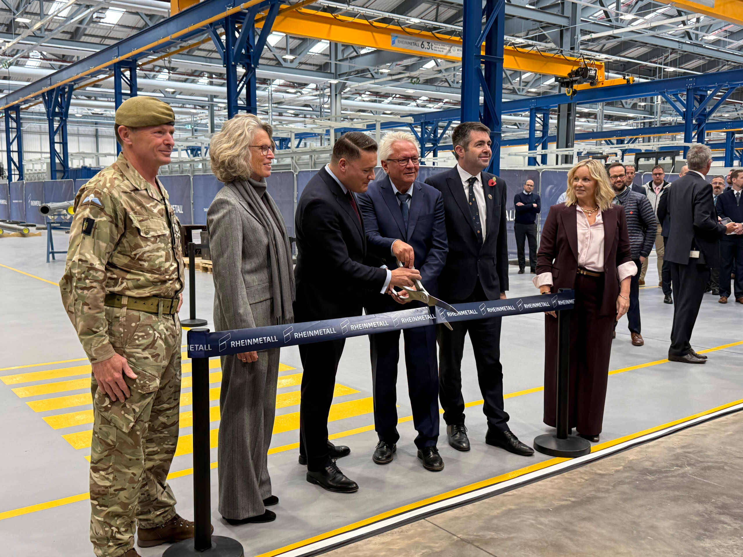 rheinmetall-uk-gun-hall-telford-artillerie
